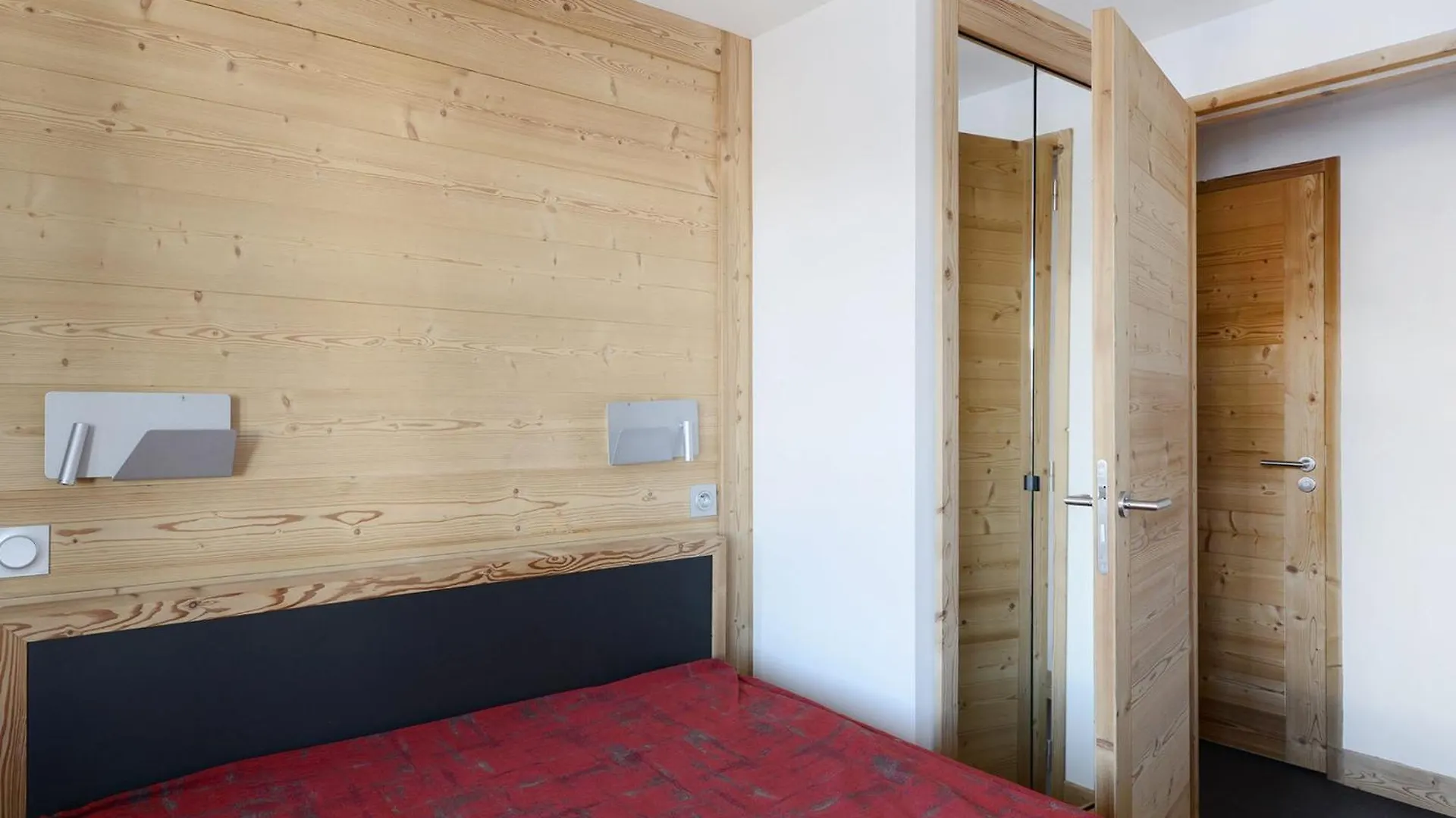 Appartement Renove 2 Pieces Pour 5 Pers. - Parking Exterieur Gratuit, Wifi, Espace Bien-Etre - Fr-1-181-1962 La Plagne-Tarentaise فرنسا